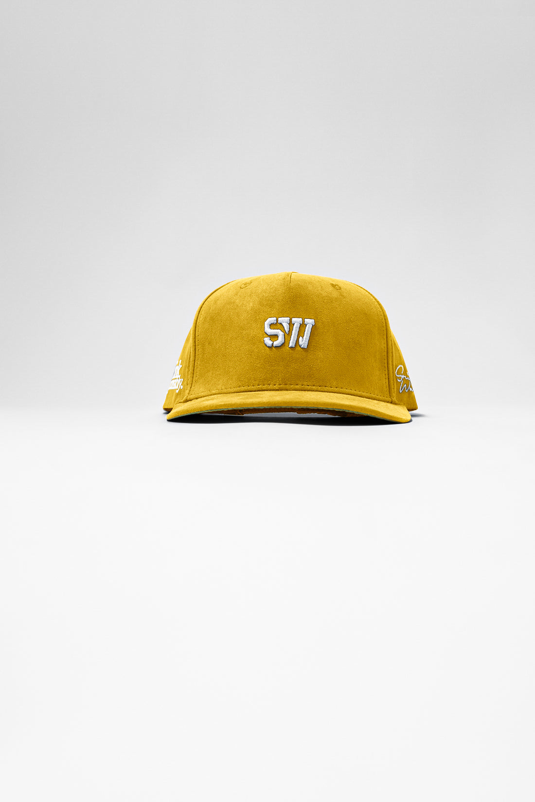 
                  
                    SUEDE SNAPBACK MUSTARD
                  
                