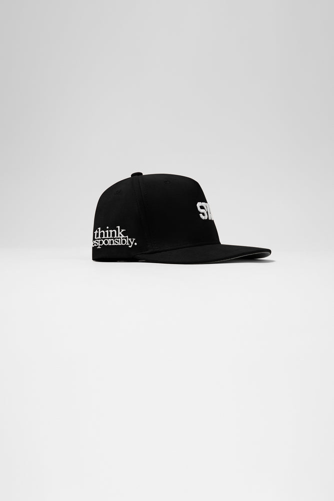 
                  
                    SUEDE SNAPBACK PITCH BLACK
                  
                