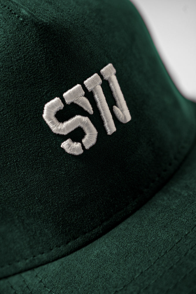 
                  
                    SUEDE SNAPBACK BRUNSWICK GREEN
                  
                